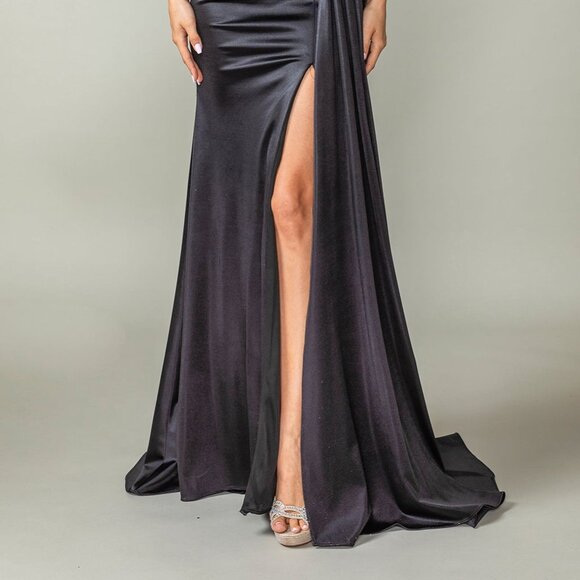 New Strapless Beaded Evening Gown w/ Drapped Waistline & Sweetheart Neck DQ 4414 - Picture 5 of 8